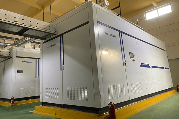 玉樹市某小區使用方塊鍋爐2臺4噸電真空熱水鍋爐案例